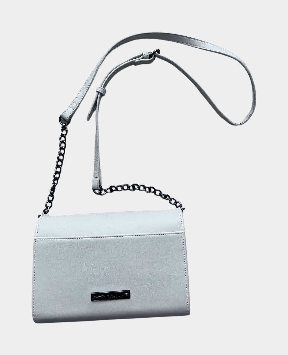 85dbde43-0ea7-4d8e-8e8e-2ac22bc28019