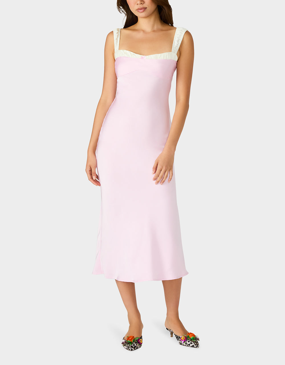 BETSEY-JOHNSON_APPAREL_CD4743_PETAL-PINK_0821